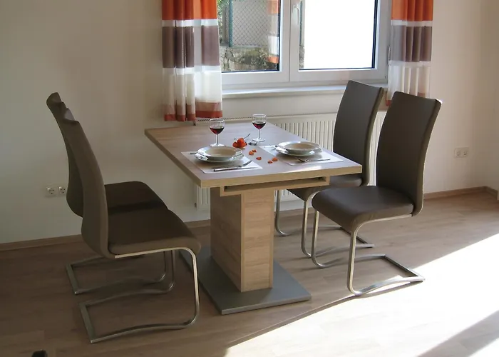 Staudensonne بيت للعطل Langenneufnach